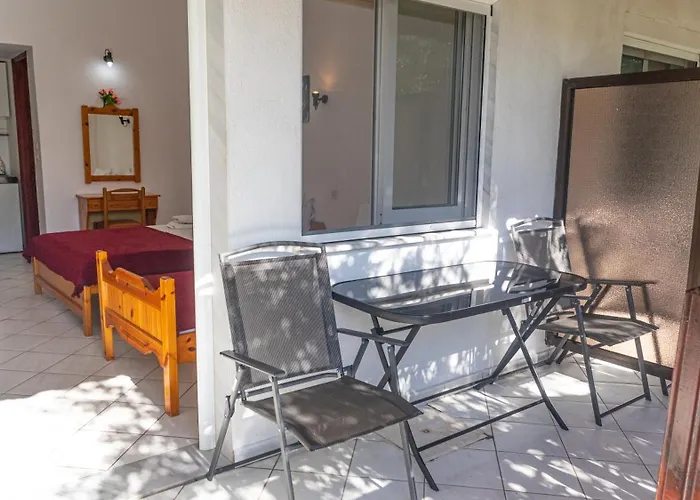 Elena Apartman Szkála Rahoníu