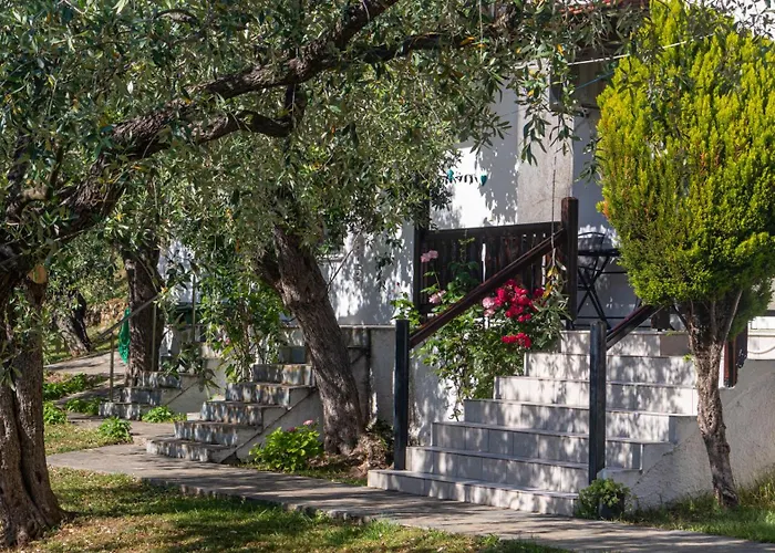 Elena Apartman Szkála Rahoníu